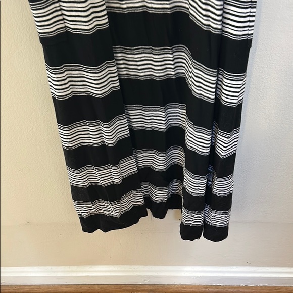 BCBGMaxAzria Black and Gray Striped Long Cardigan - Picture 3 of 7